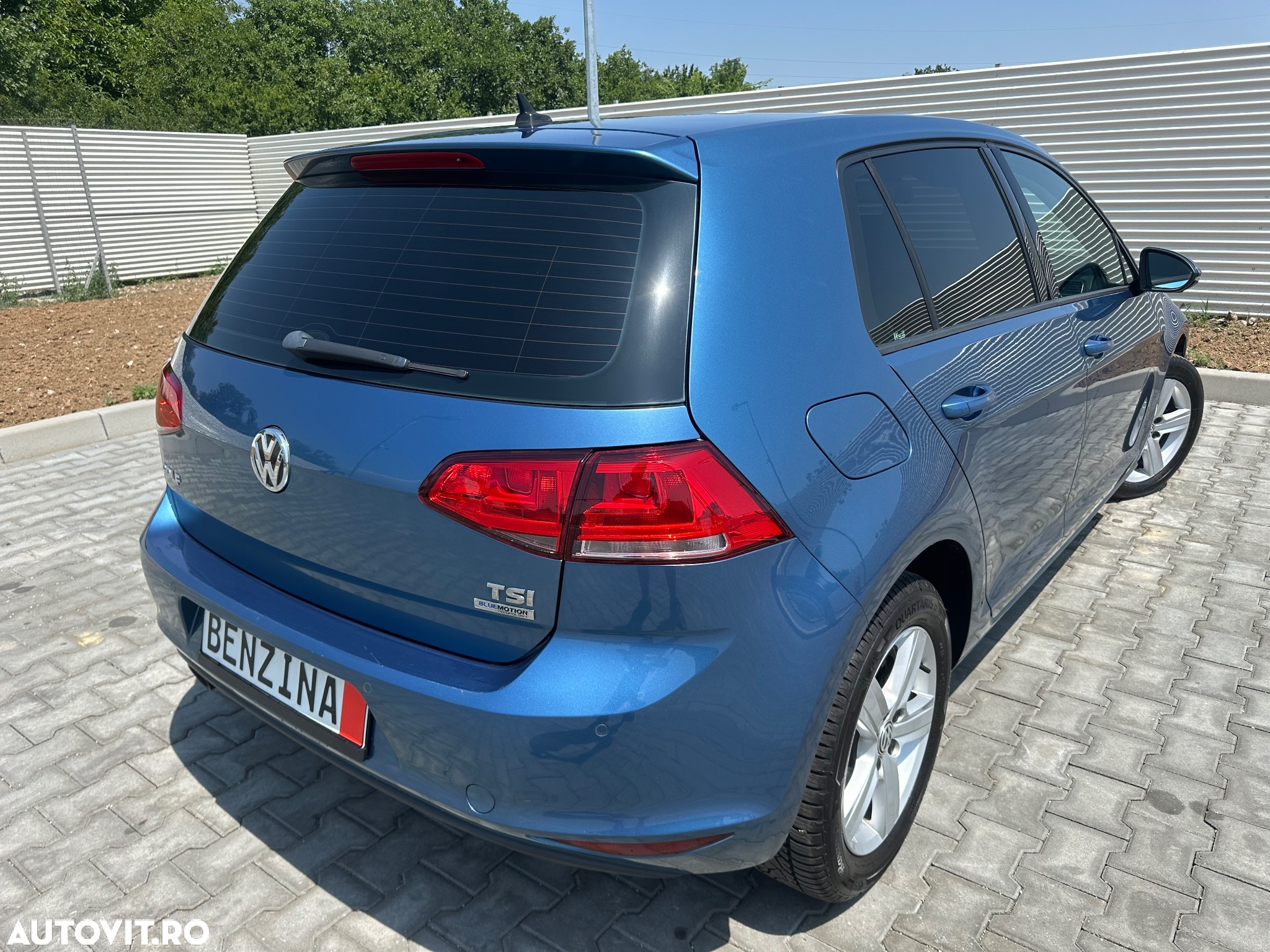 Volkswagen Golf 1.2 TSI BMT DSG Comfortline - 4