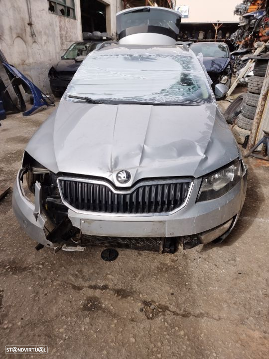 Skoda Octavia III Combi  1.6 TDI 2015  ref motor: CRKB Ref caixa: PTW para peças - 2