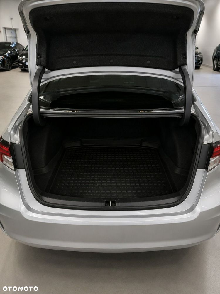Toyota Corolla 1.8 Hybrid Executive - 15