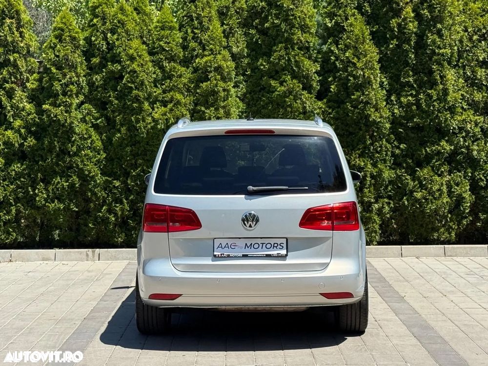Volkswagen Touran 2.0 TDI DPF DSG Highline - 12