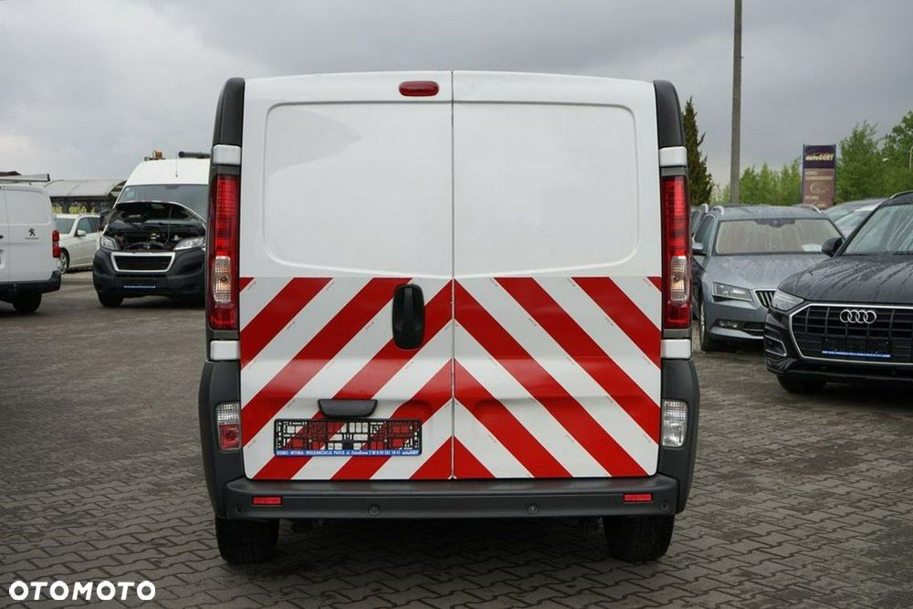Opel Vivaro - 5