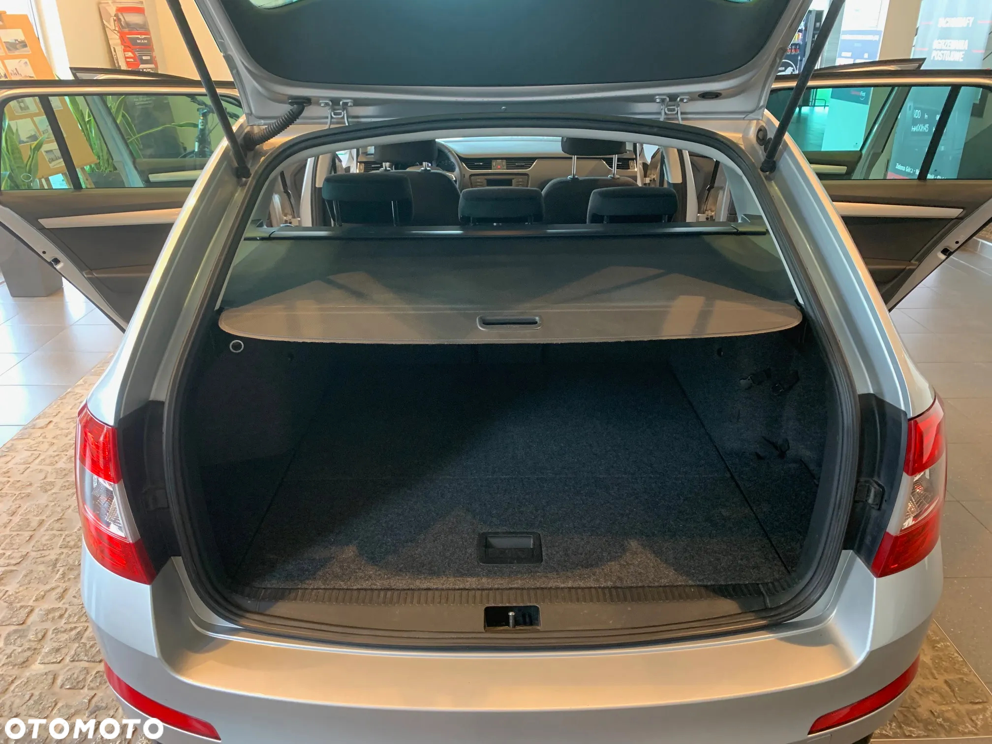 Skoda Octavia 2.0 TDI DSG Ambition - 26