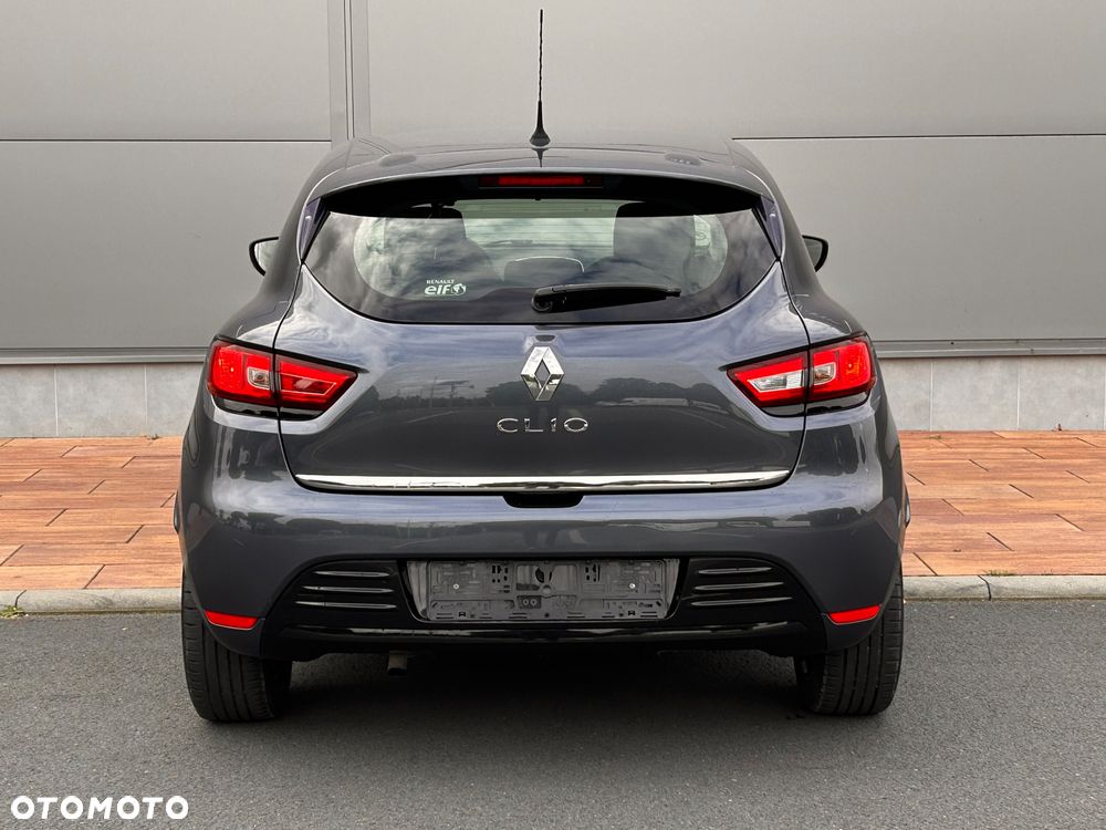 Renault Clio 1.2 16V 75 LIMITED - 5