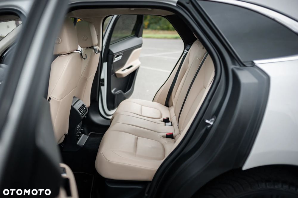 Jaguar F-Pace P250 AWD - 20