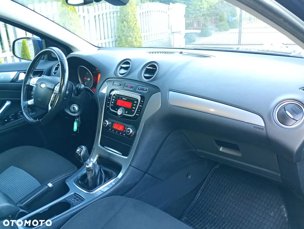Ford Mondeo 2.0 TDCi Trend - 26