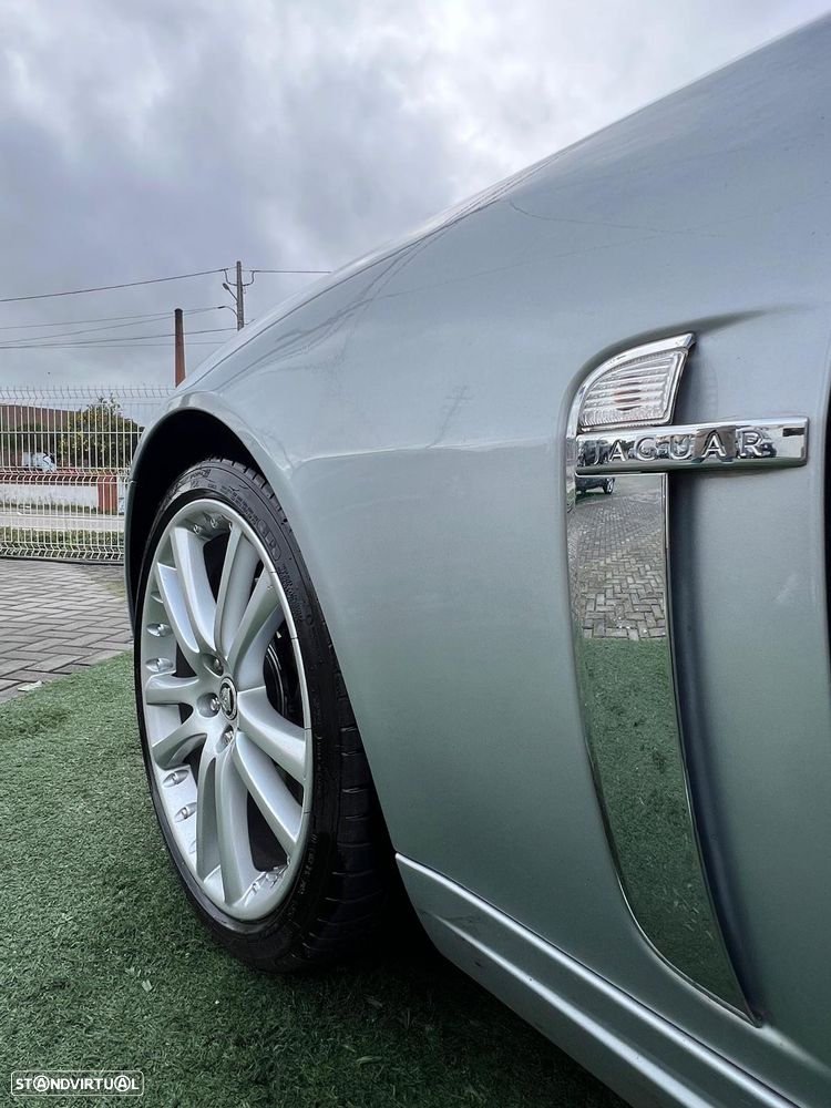 Jaguar XK XK8 Coupe - 9