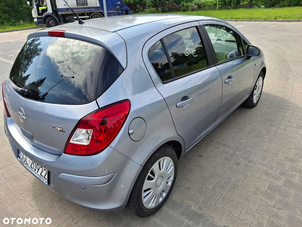 Opel Corsa 1.2 16V Cosmo - 33