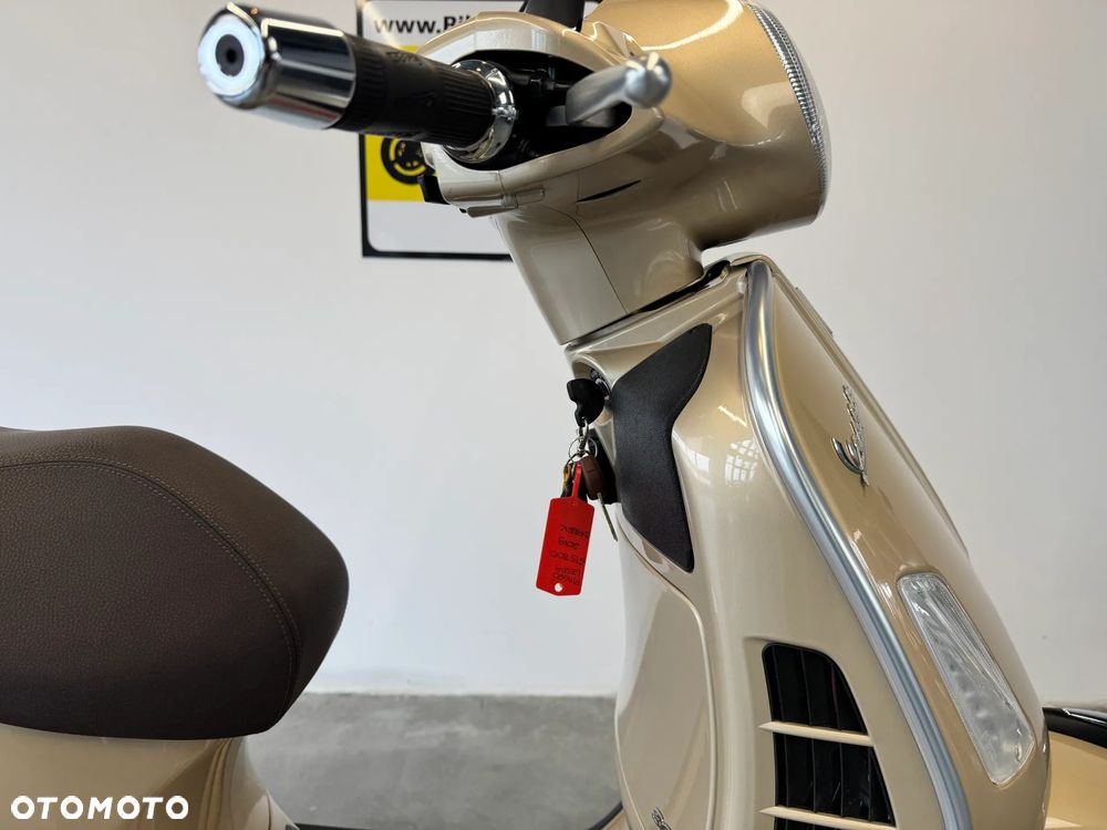 Vespa GTS - 11