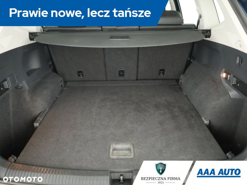 Volkswagen Tiguan Allspace - 12