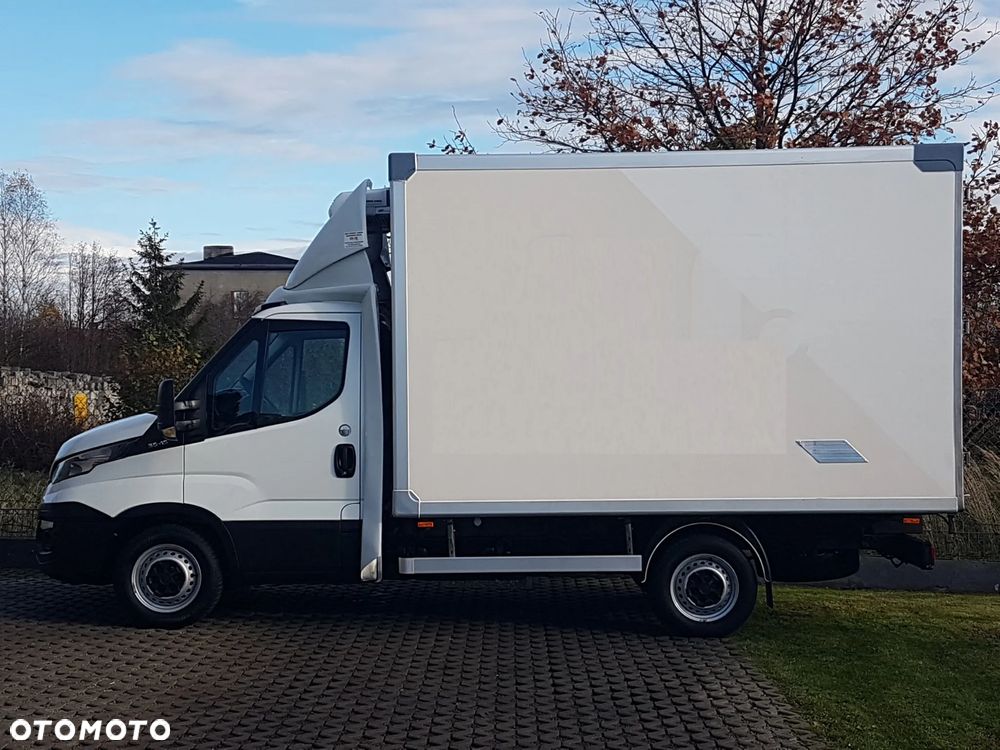 Iveco DAILY 6EP CHŁODNIA MROŹNIA IZOTERMA AGREGAT THERMO KING V-200 MAX GRZANIE 3,41x2,09x2,10 - 12