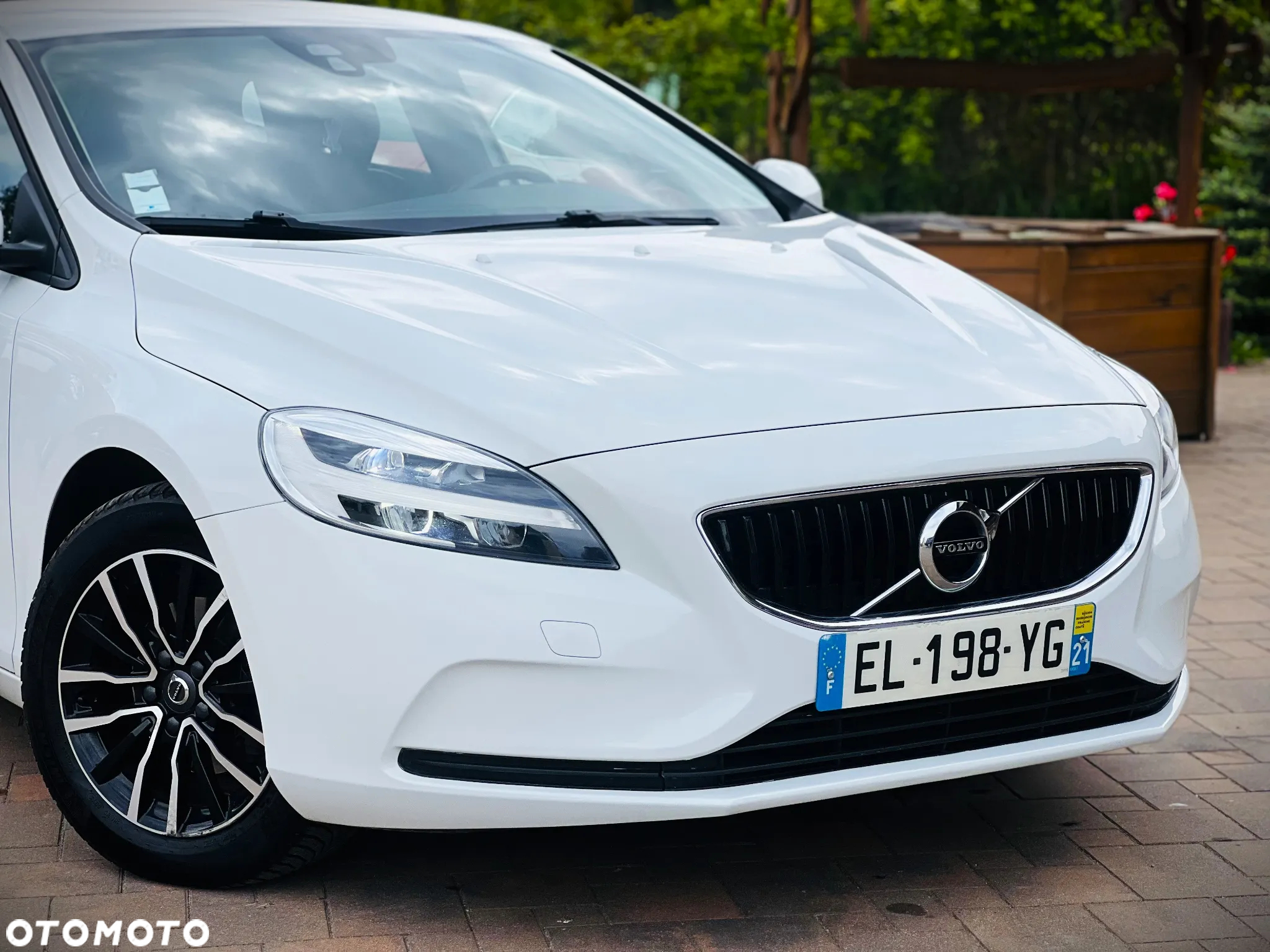 Volvo V40 D2 Drive-E Momentum - 17