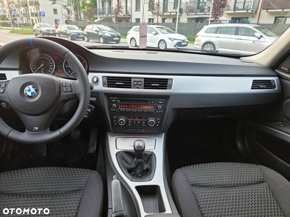 BMW Seria 3 320d - 17