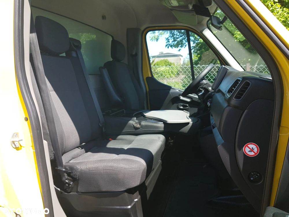 Renault MASTER KONTENER 8EP 4,22x2,24x2,24 KLIMA KRAJOWY MANUAL  6-BIEGÓW - 23