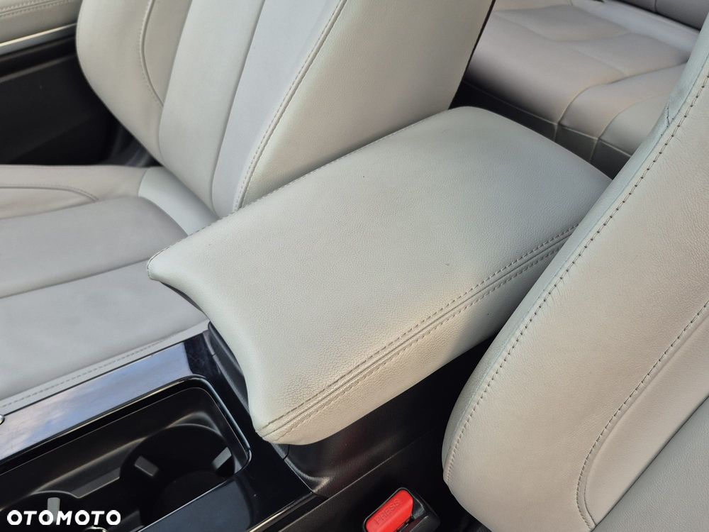 Mitsubishi Eclipse Cross 2.4 PHEV Instyle Plus - 26