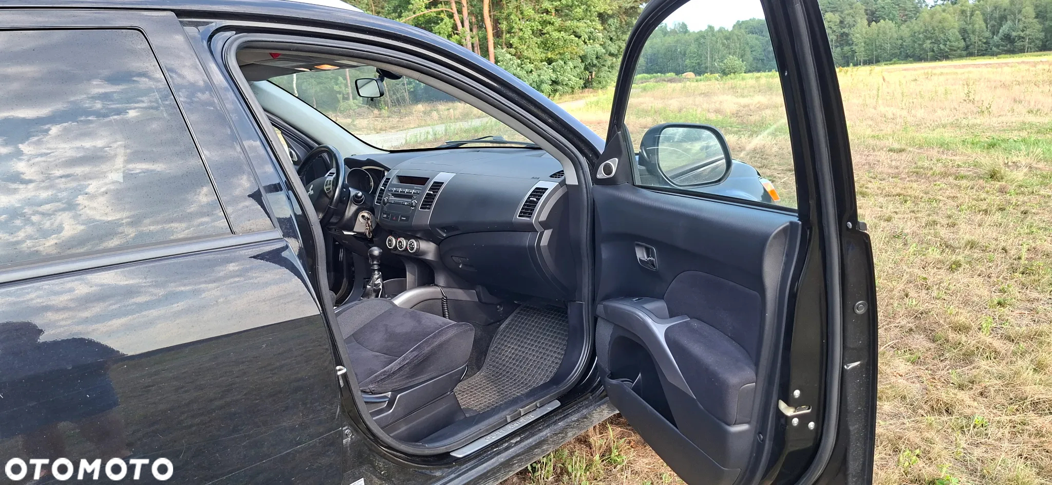 Mitsubishi Outlander - 11