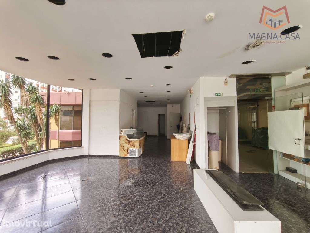 Loja no Centro Comercial das Palmeiras em Oeiras. Oportunidade Única - Grande imagem: 3/19