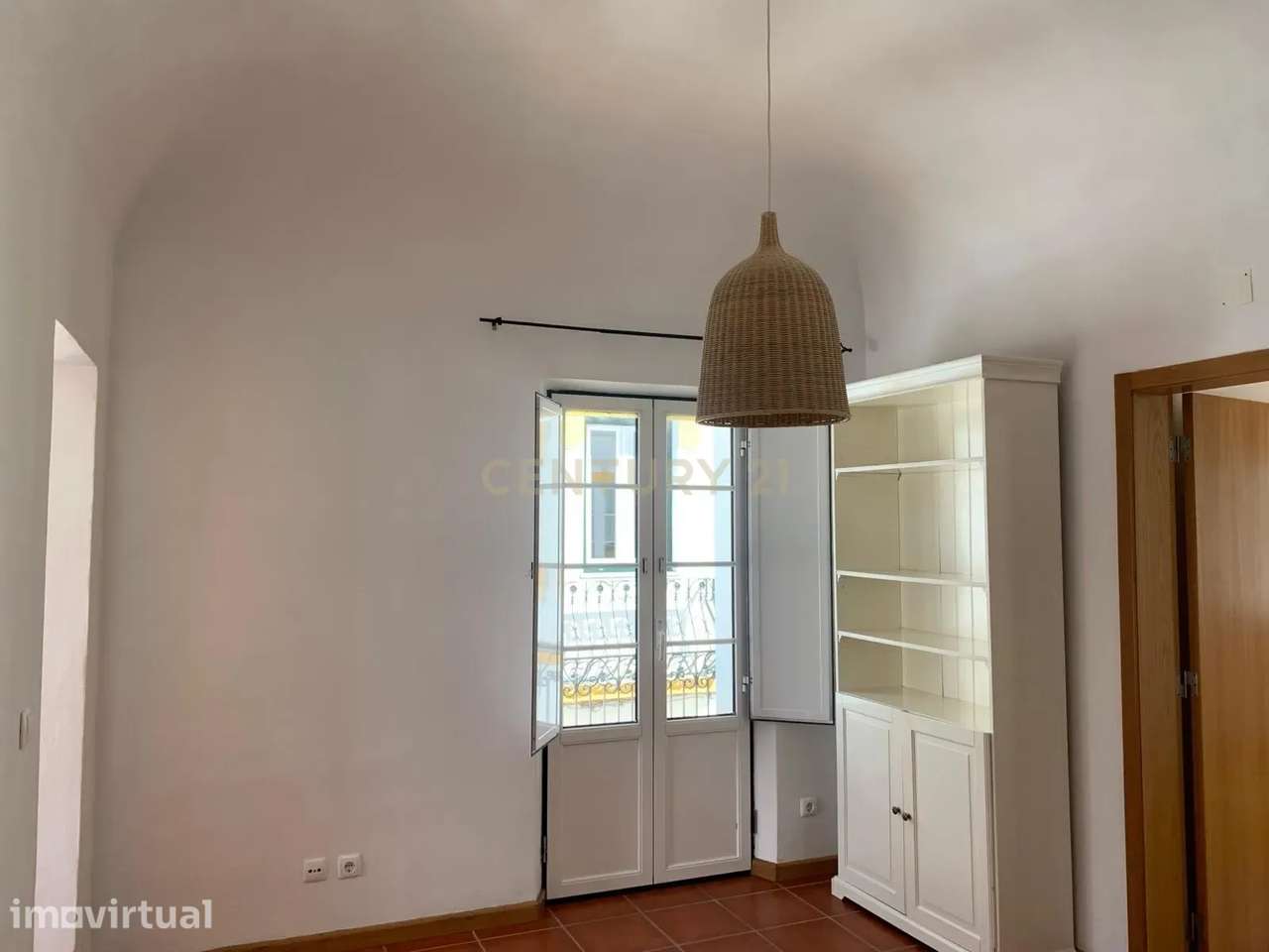 MORADIA T2 COM TERRAÇO EM ÉVORA - Grande imagem: 2/13