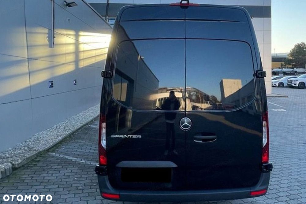 Mercedes-Benz Sprinter 317 CDI Długi PRO 2.0 170KM - 9