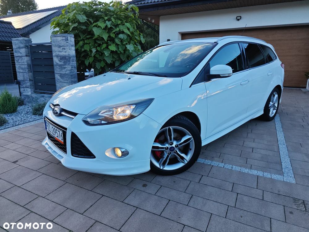 Ford Focus 2013 photo 2