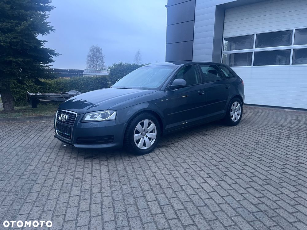 Audi A3 Sportback - 2