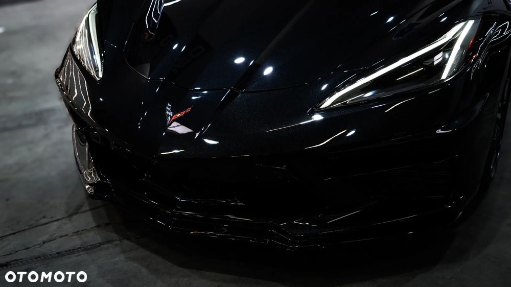 Chevrolet Corvette - 9
