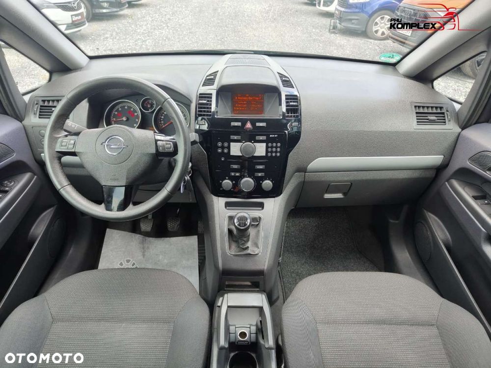 Opel Zafira - 16