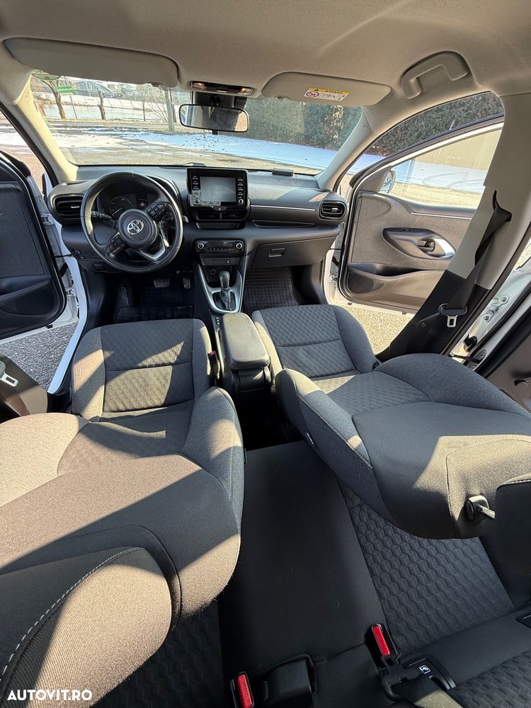 Toyota Yaris - 6