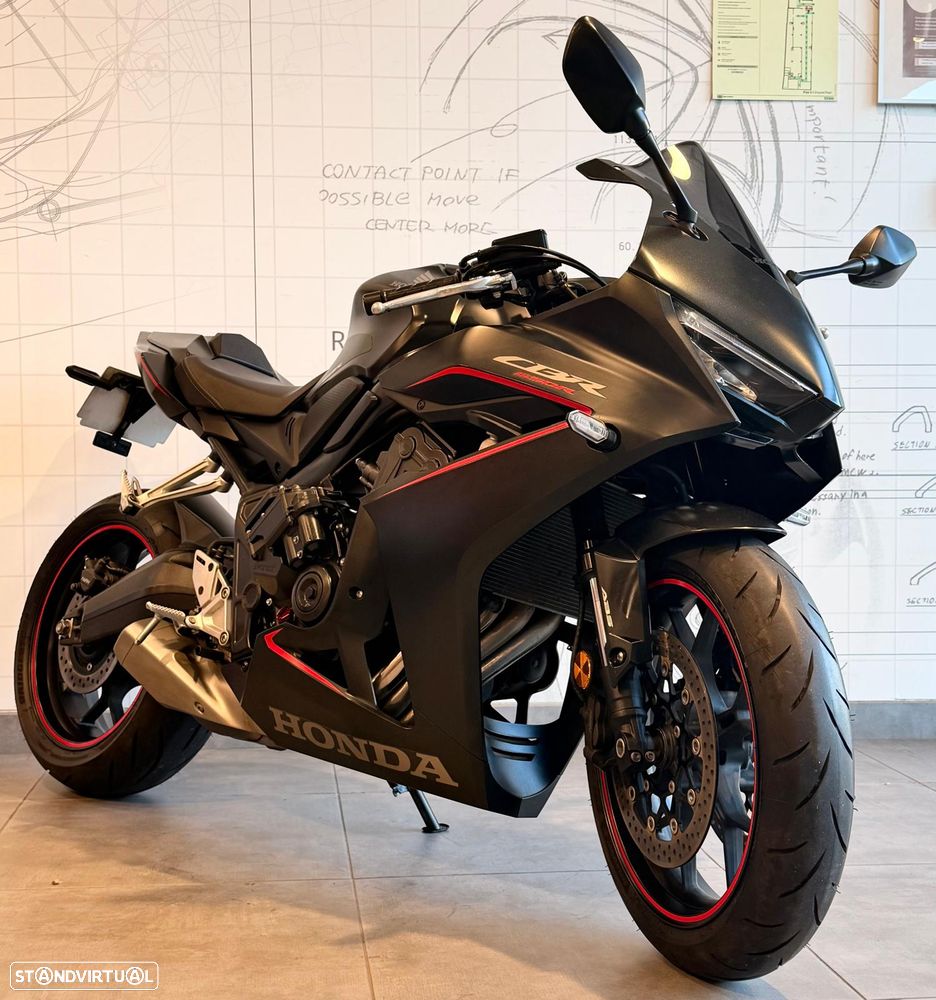 Honda CBR 650R E-Clutch - 1