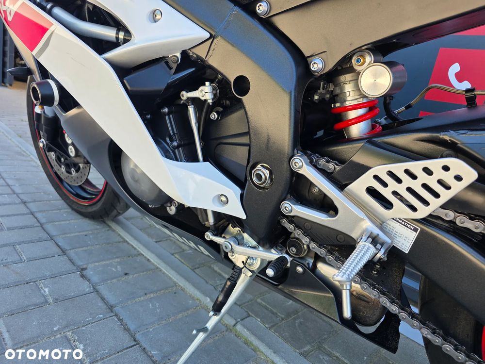 Yamaha R6 - 26