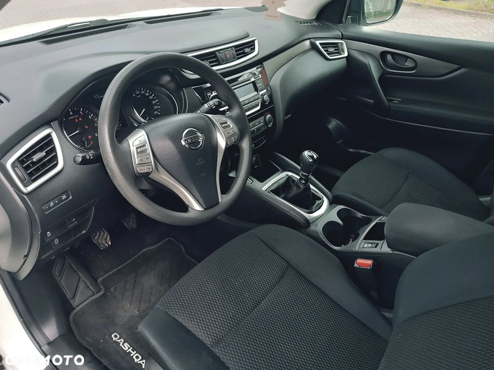 Nissan Qashqai 1.2 DIG-T N-Connecta - 10