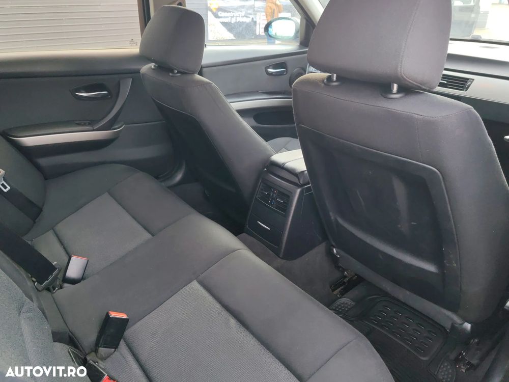 BMW Seria 3 318d - 7