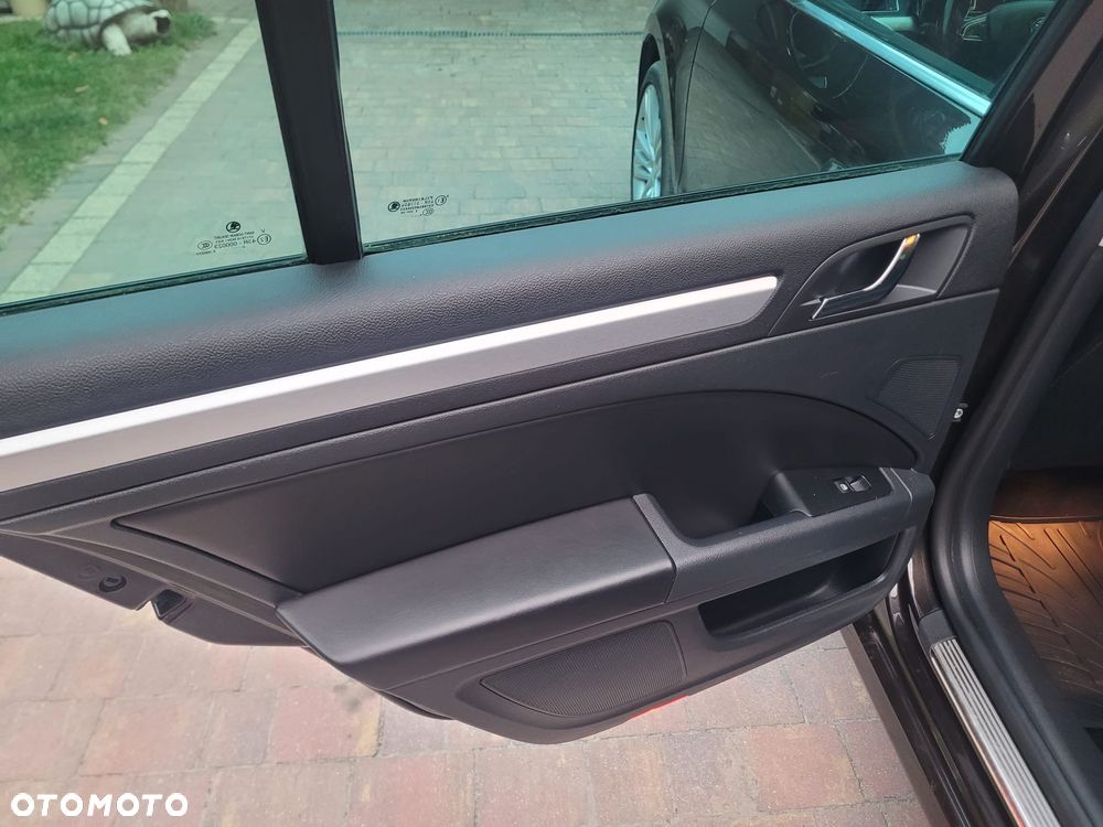 Skoda Superb 2.0 TDI DSG Elegance - 13