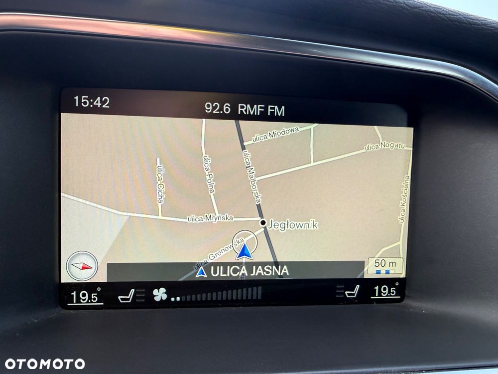 Volvo V40 D3 Momentum - 25