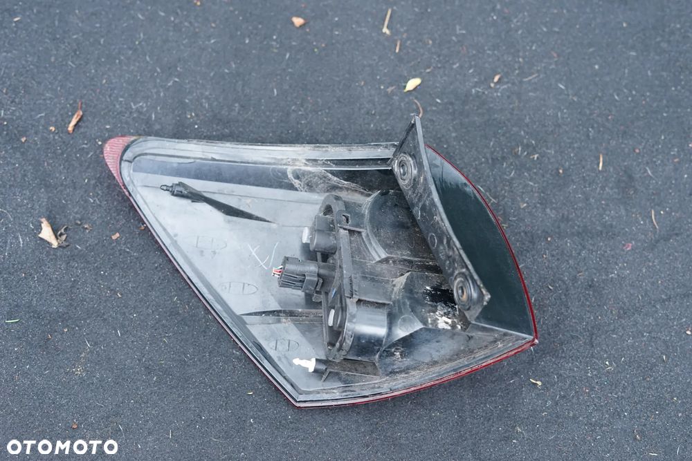 Lampa tył tylna prawa Nissan Qashqai I J10 - 4