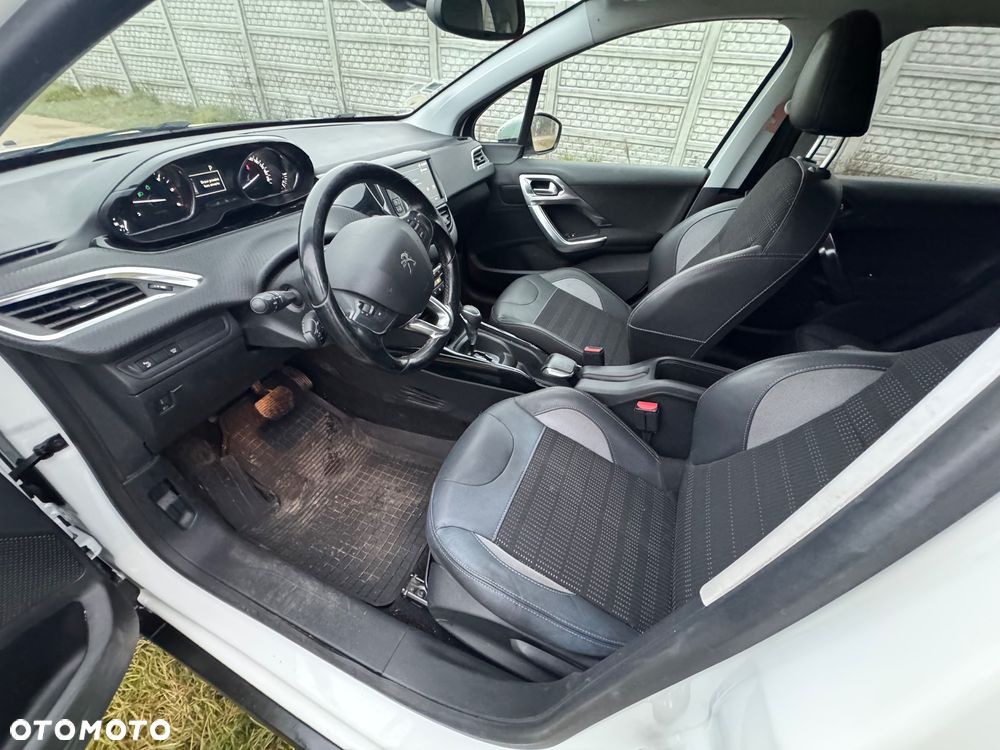 Peugeot 2008 BlueHDi FAP 120 STOP & START EAT6 Allure - 5