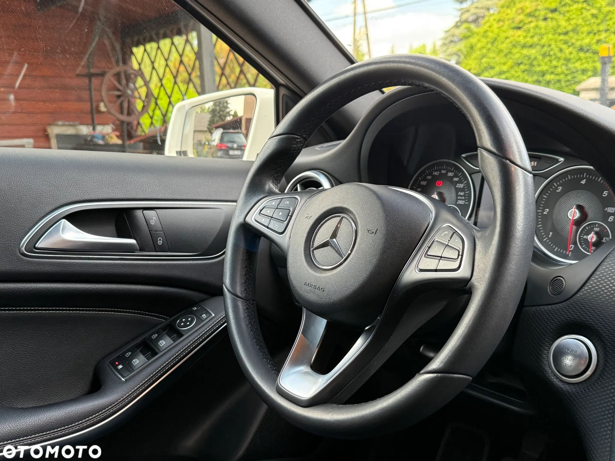Mercedes-Benz Klasa A 180 d BlueEffICIENCY Edition - 25