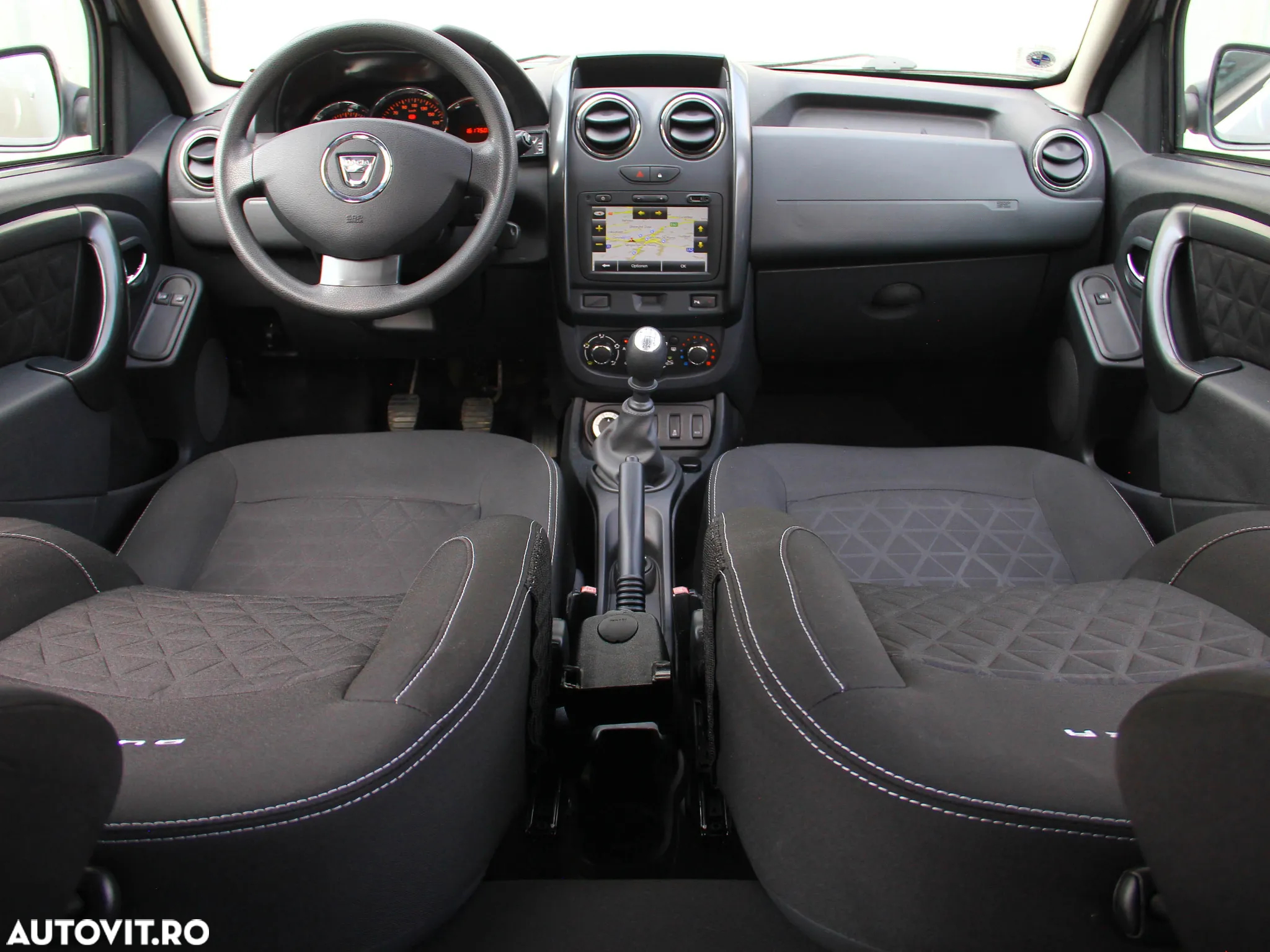 Dacia Duster 1.5 dCi 4x4 Laureate - 6