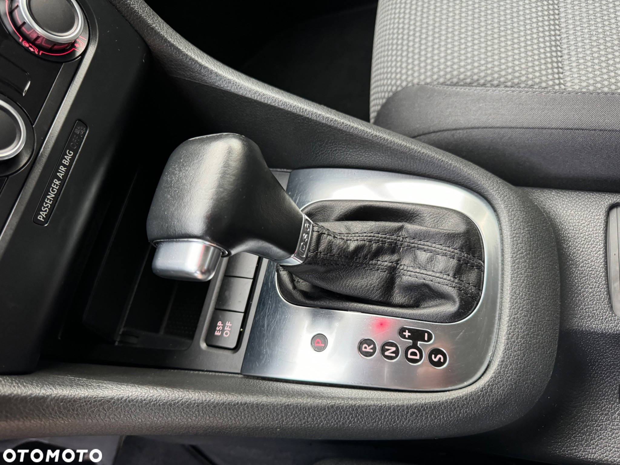 Volkswagen Golf 1.4 TSI BlueMotion Technology DSG Comfortline - 30