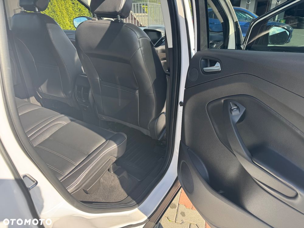 Ford Escape - 16