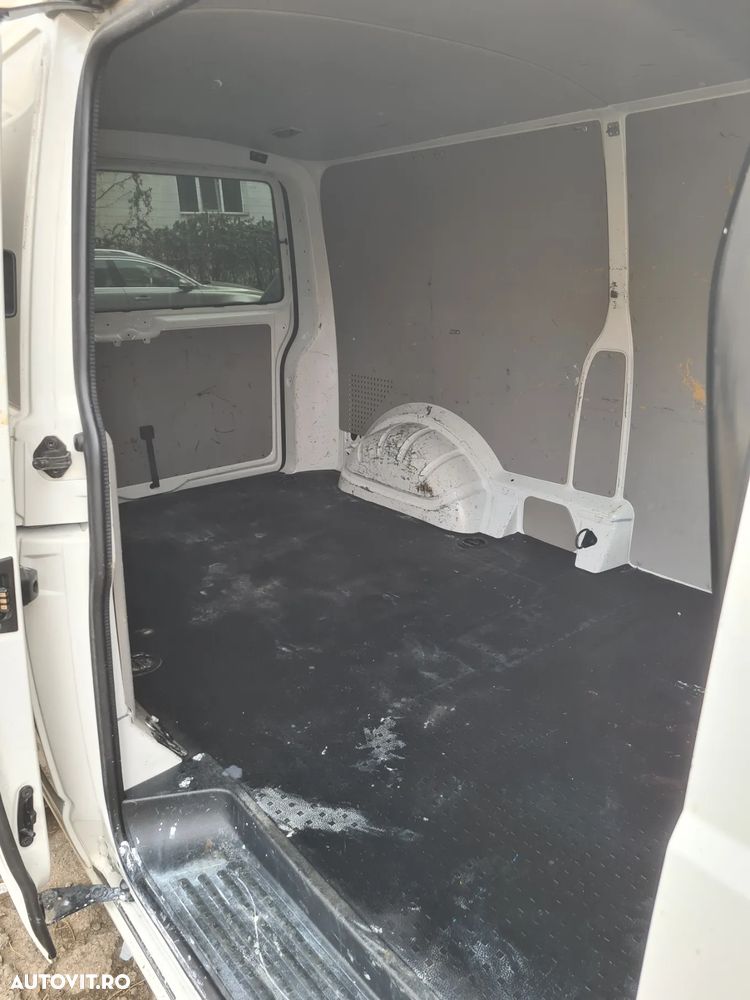 Volkswagen Transporter - 13