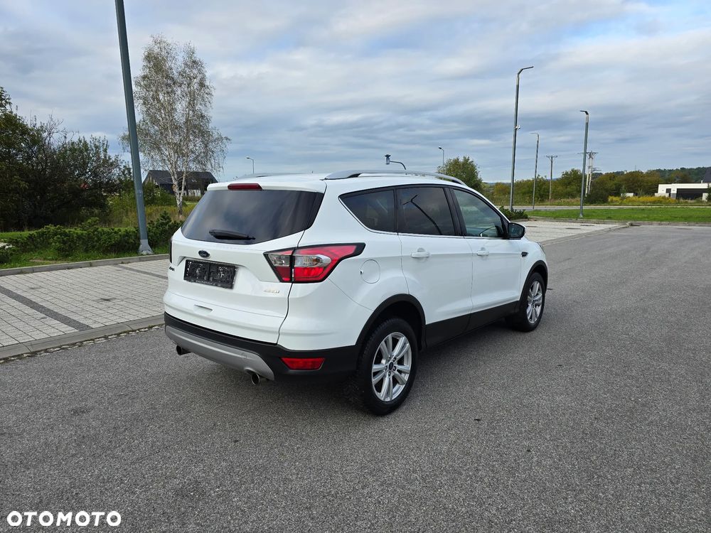 Ford Kuga 1.5 EcoBoost 2x4 Titanium - 23