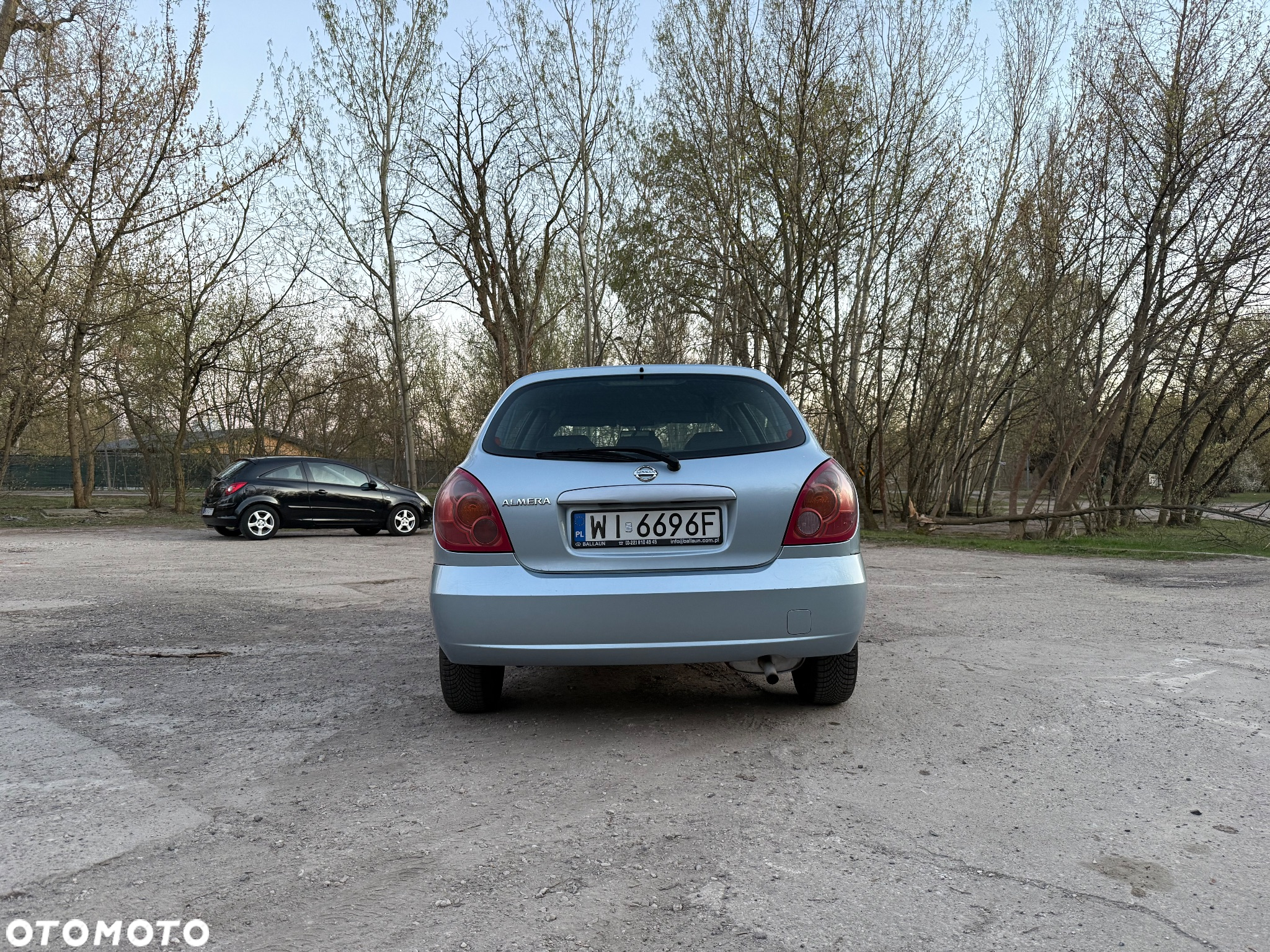Nissan Almera - 4
