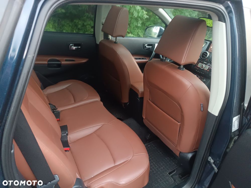 Nissan Qashqai+2 - 4