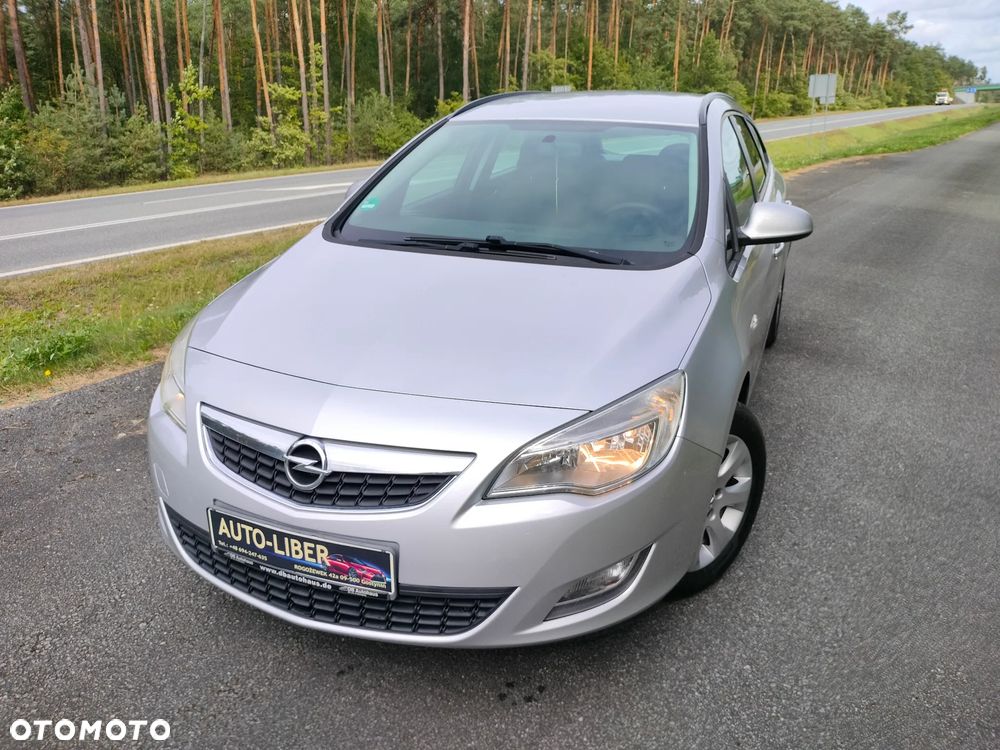 Opel Astra 1.7 CDTI DPF NAVI - 4
