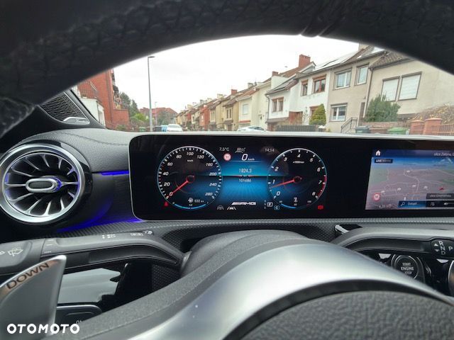 Mercedes-Benz CLA - 4