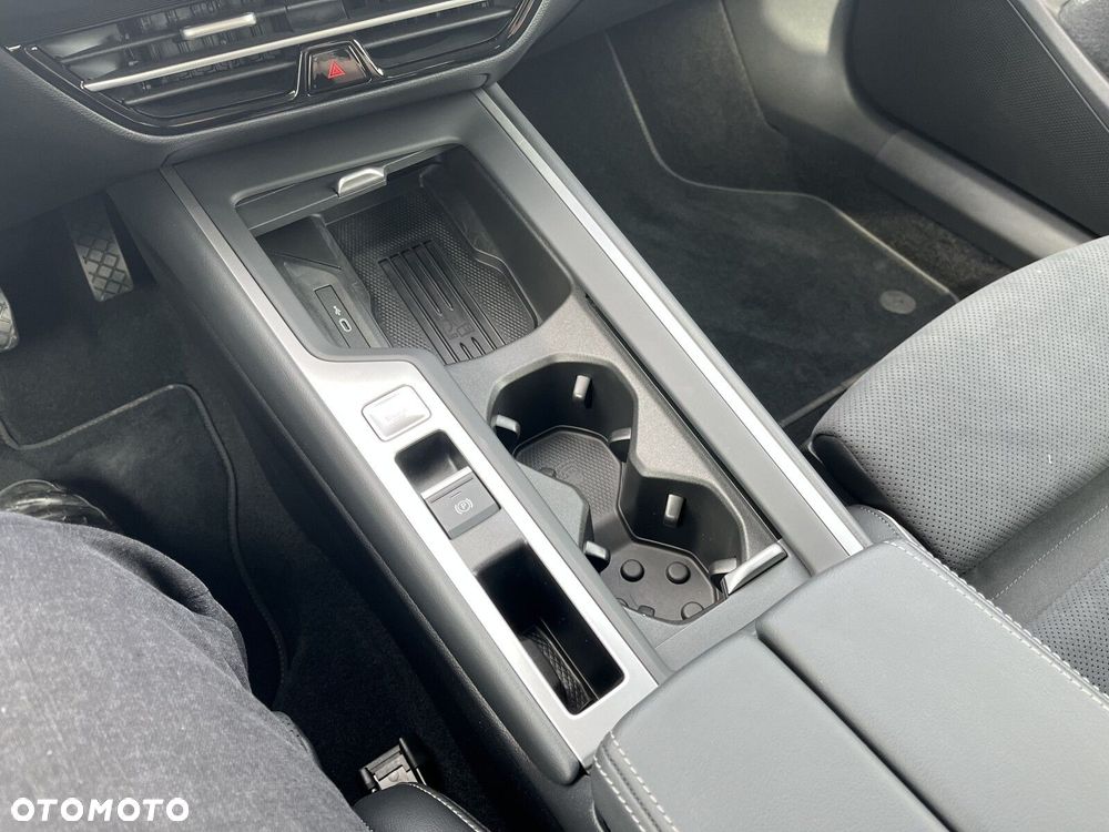 Volkswagen Passat - 15