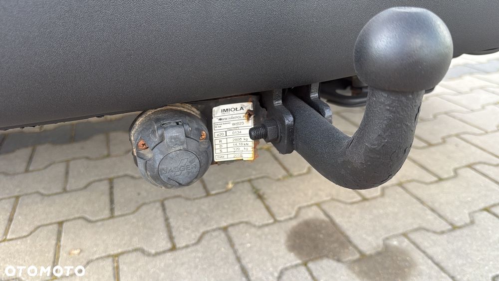 Volkswagen Caravelle - 21