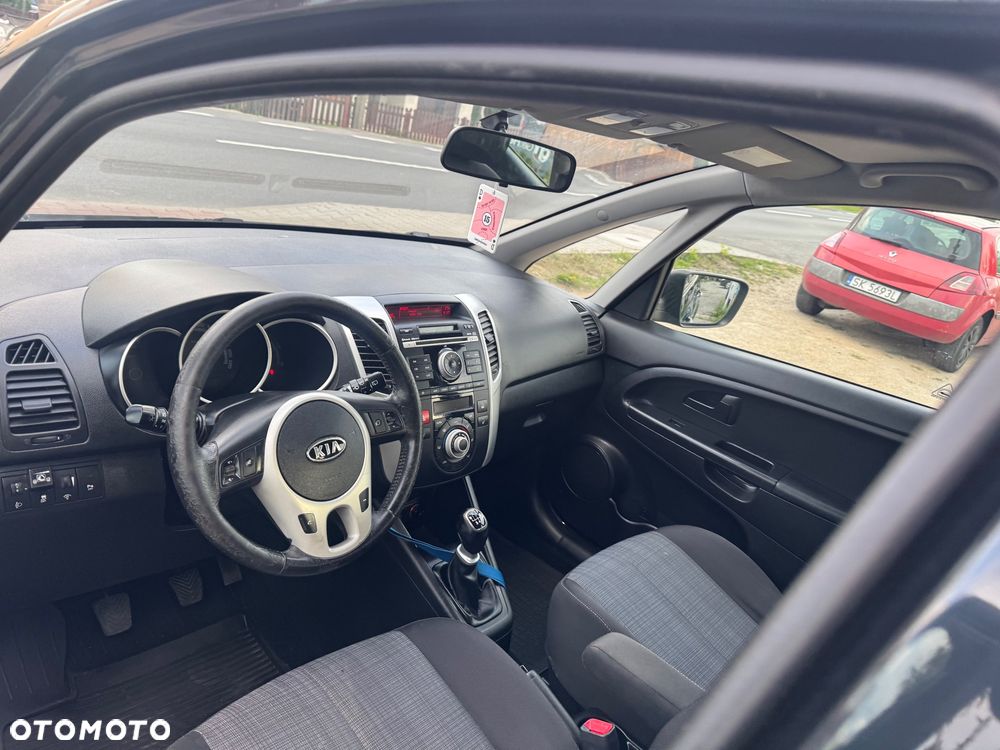 Kia Venga 1.4 CVVT Fifa World Cup Edition - 13