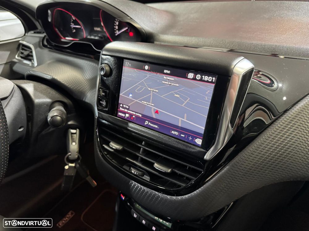 Peugeot 2008 1.2 PureTech GT Line - 13