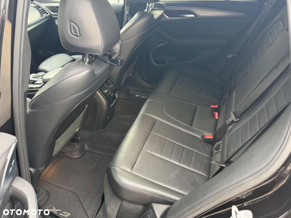 BMW X3 - 18